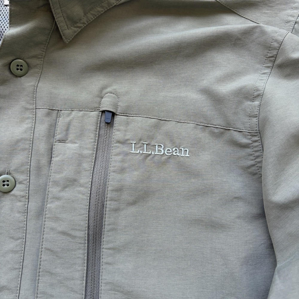 LL Bean Shirt Mens Medium Green Button Down Insect Repel Fishing Vented Roll Tab - Picture 5 of 10
